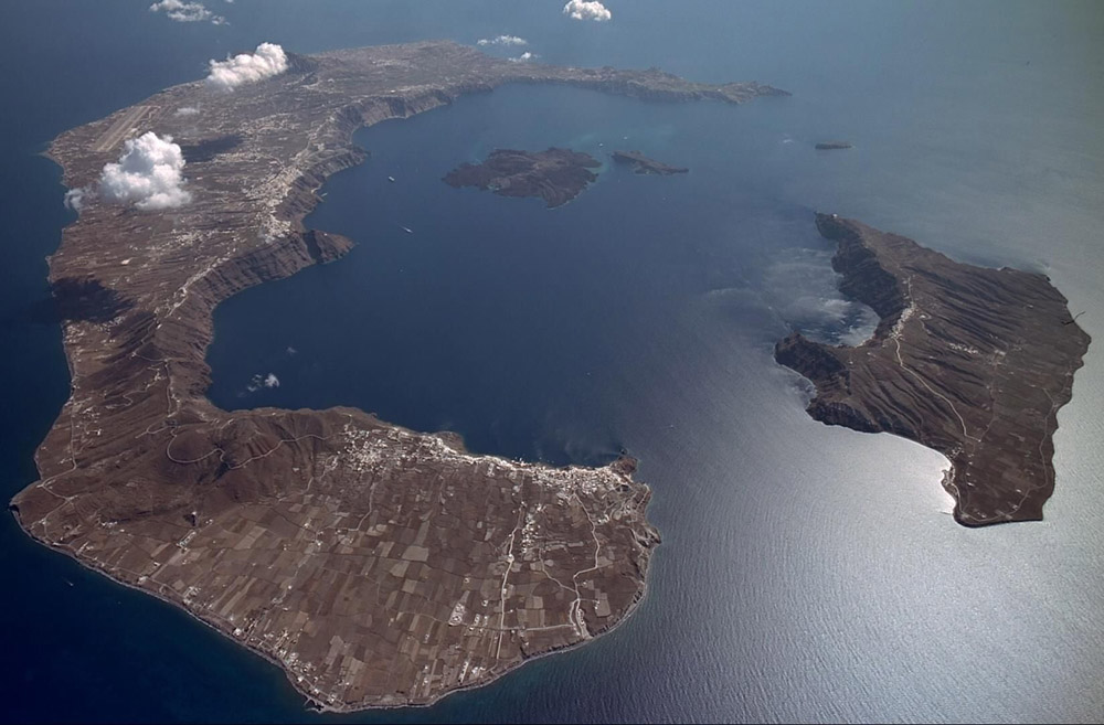 about-santorini-2.jpg